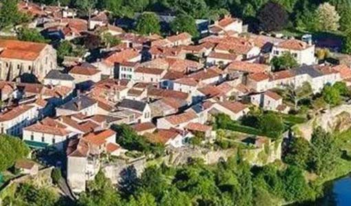 宝坻回乡建别墅为什么一定要选专业乡墅公司